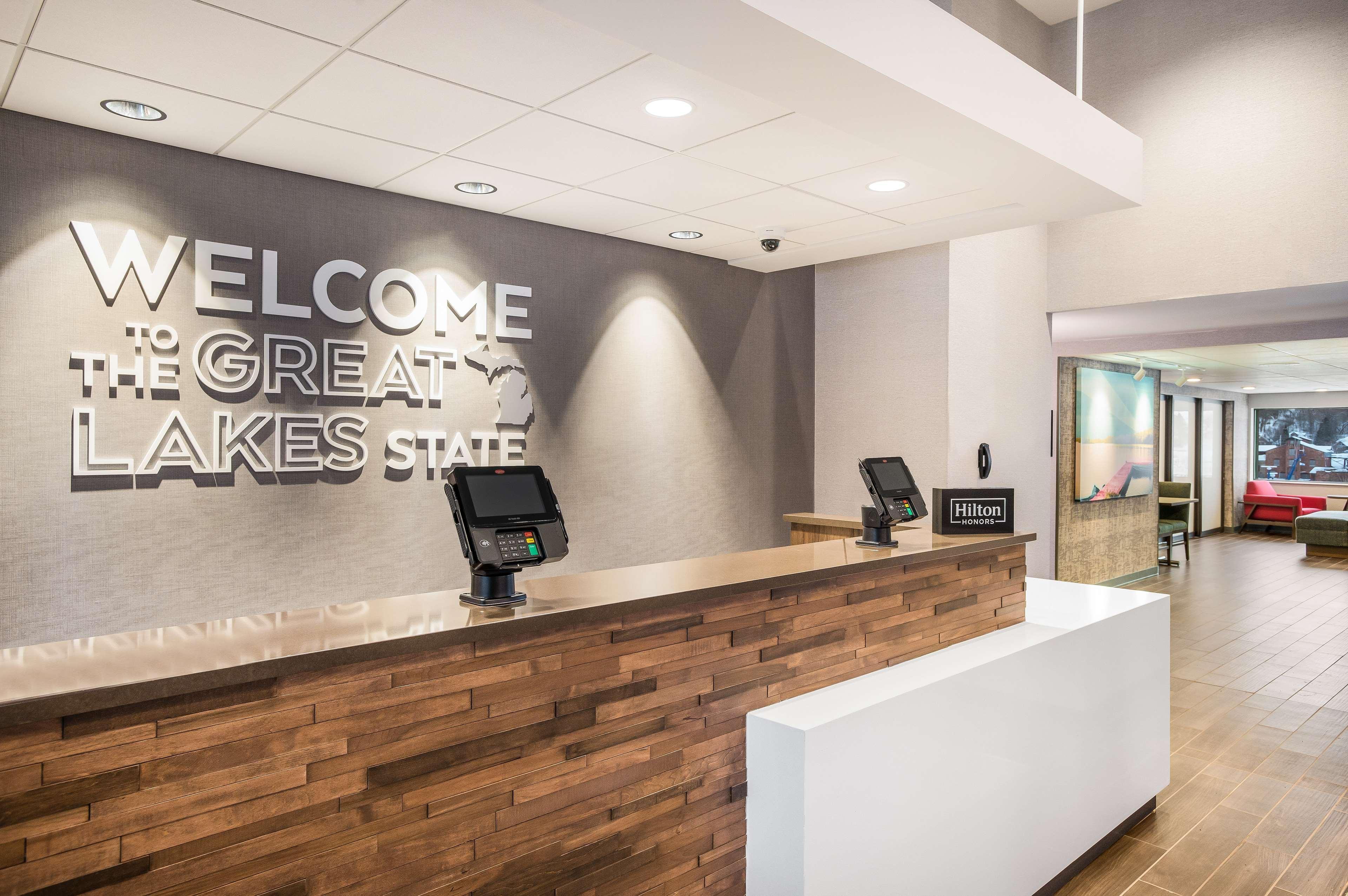 Hampton Inn & Suites Houghton Exterior foto