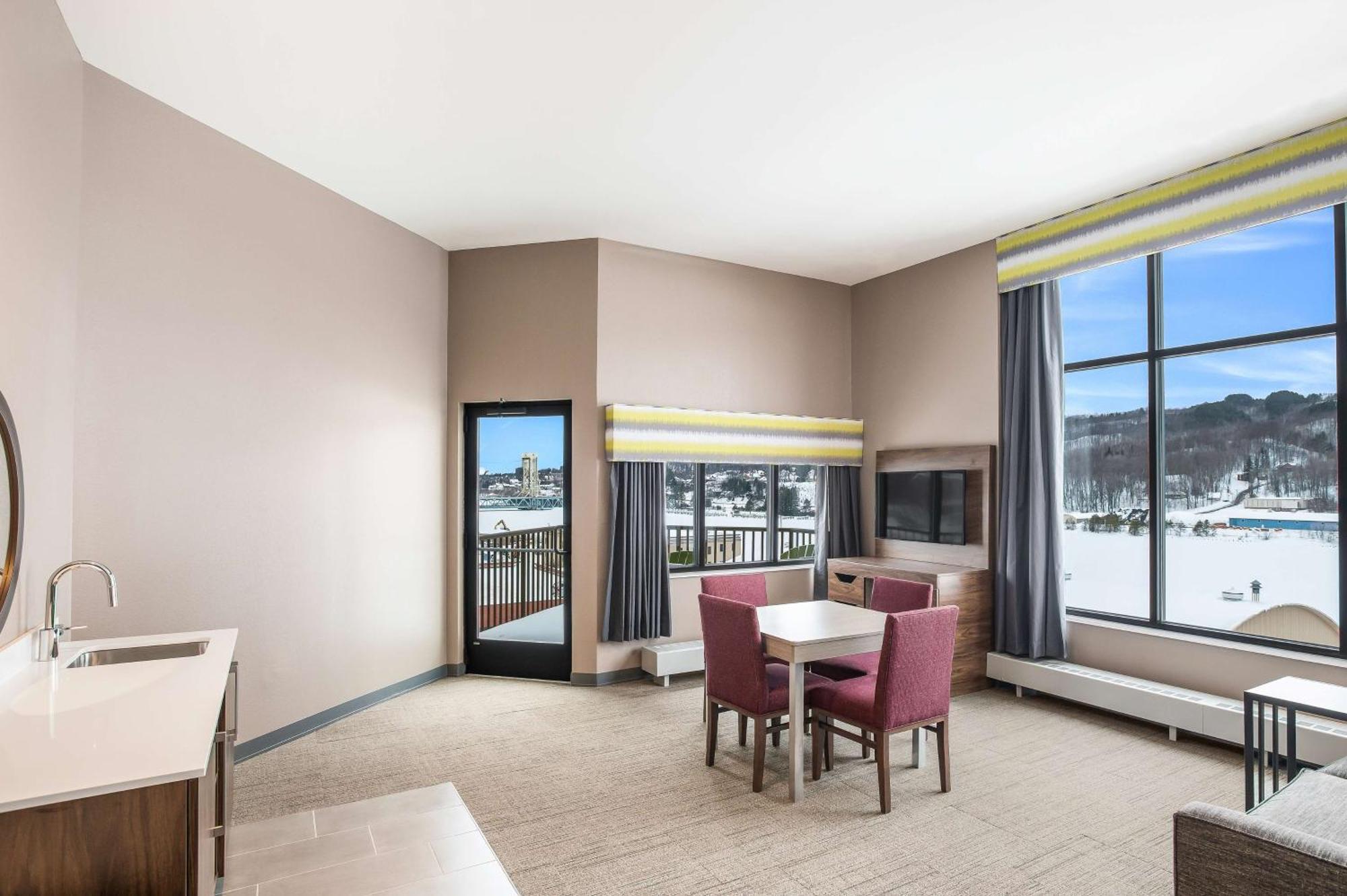 Hampton Inn & Suites Houghton Exterior foto